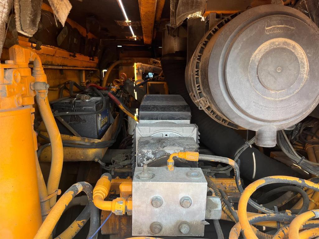 LEEBOY L8816R ASPHALT PAVER