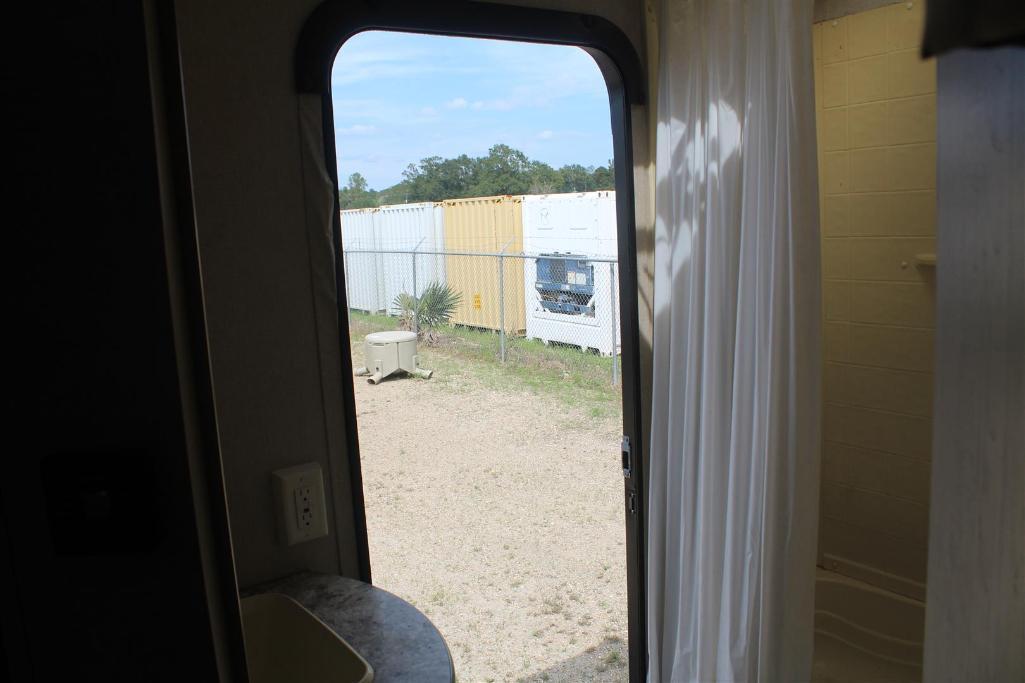ASPEN TRAIL 28FT BUMPER PULL CAMPER,  SELLING SUBJECT TO BANK APPROVAL