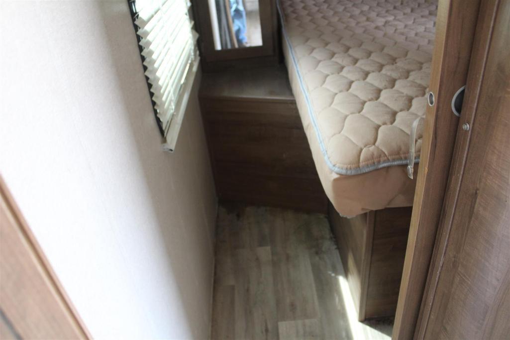 ASPEN TRAIL 28FT BUMPER PULL CAMPER,  SELLING SUBJECT TO BANK APPROVAL