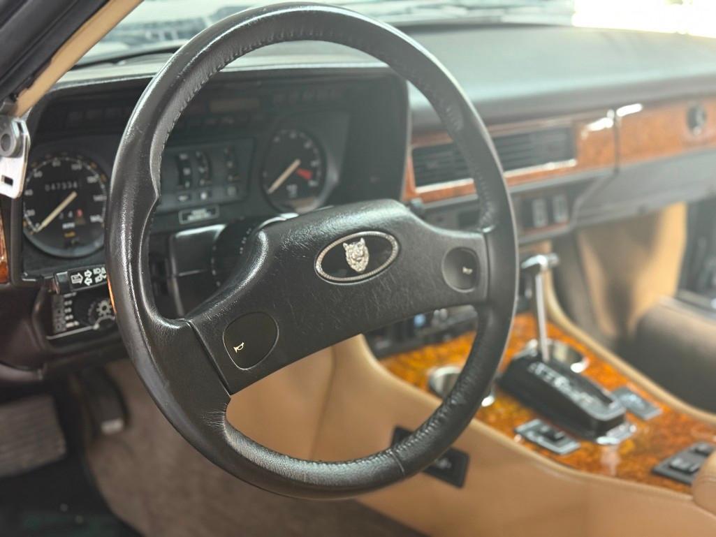 1989 JAGUAR XJS | Offered at No Reserve