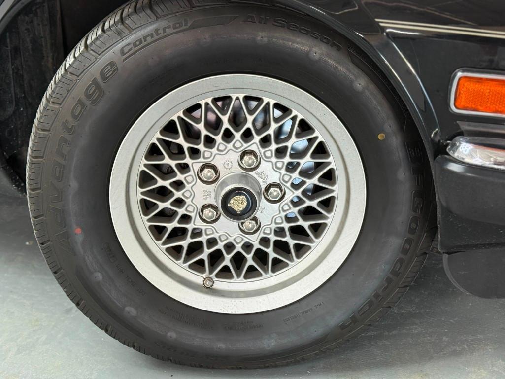 1989 JAGUAR XJS | Offered at No Reserve