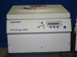 EPPENDORF 5804 Centrifuge