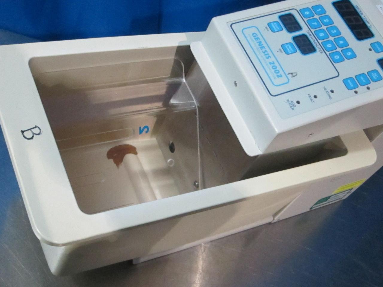 GENESIS 2002 Water Bath