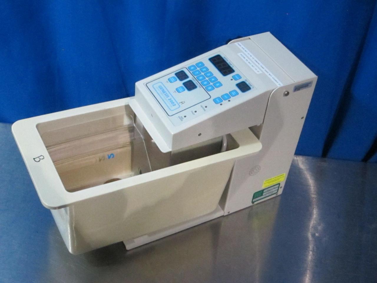 GENESIS 2002 Water Bath