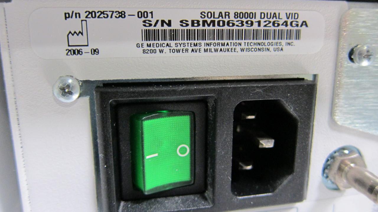 GE Solar 8000i Dual Video  - Lot of 2 Monitor