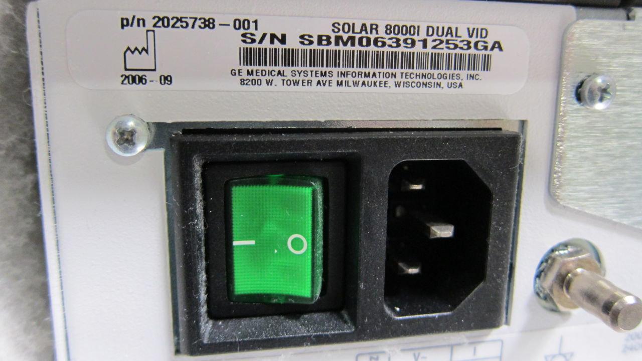 GE Solar 8000i Dual Video  - Lot of 2 Monitor