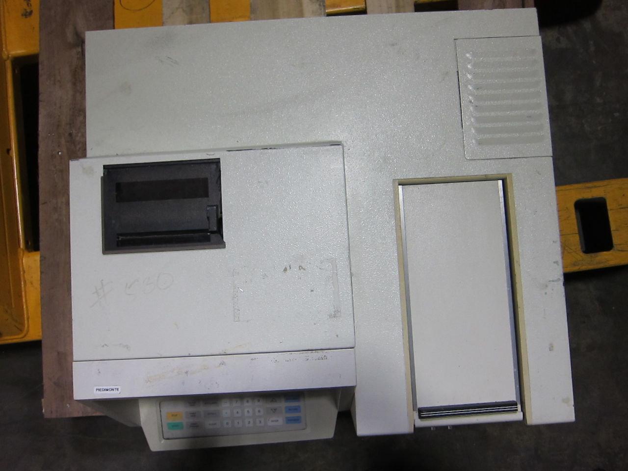 HITACHI U-2000 Spectrophotometer