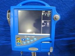 GE Dinamap Pro 1000V3 On Rolling Stand Monitor
