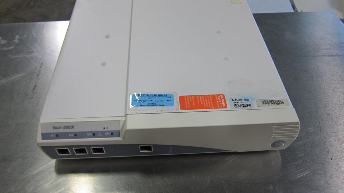 GE Solar 8000i Monitor
