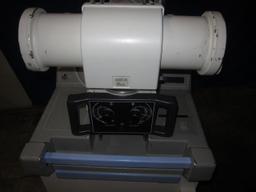 GE AMX 4 XFMR w/ Beam Limiting Device Portable X-Ray