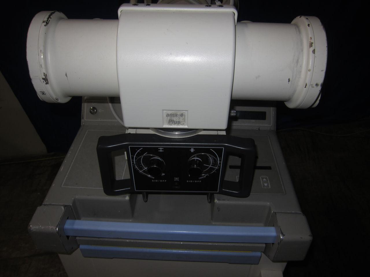 GE AMX 4 XFMR w/ Beam Limiting Device Portable X-Ray