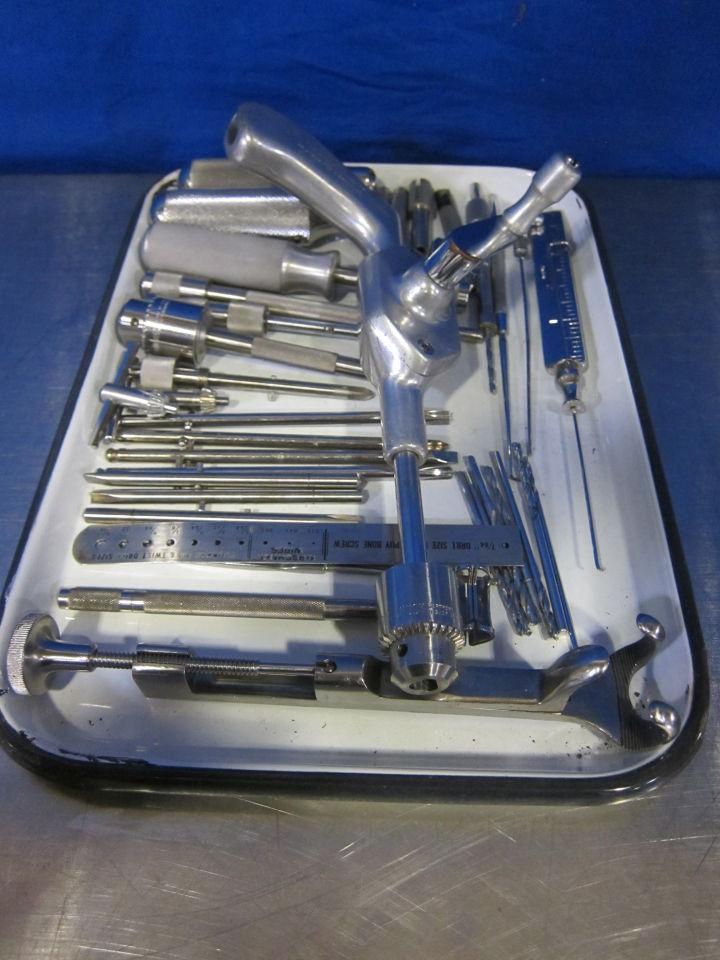 Hand Drill w/ Tray of Tools/Accessories