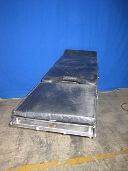 AMSCO SURGICAL 2080L Exam Table