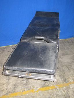 AMSCO SURGICAL 2080L Exam Table