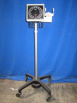 WELCH ALLYN Tycos Jewel Movement Sphygmomanometer