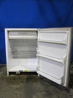 DAYTON-WALTHER CORP 4570100 Refrigerator Freezer