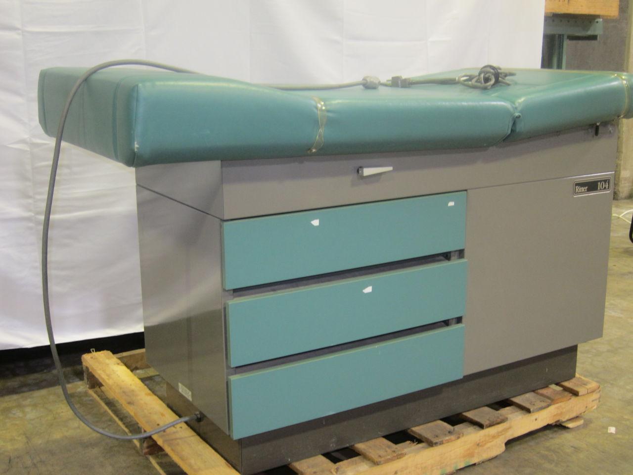 RITTER 104 Exam Table