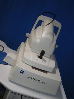 CARL ZEISS MEDITEC 3000 OCT