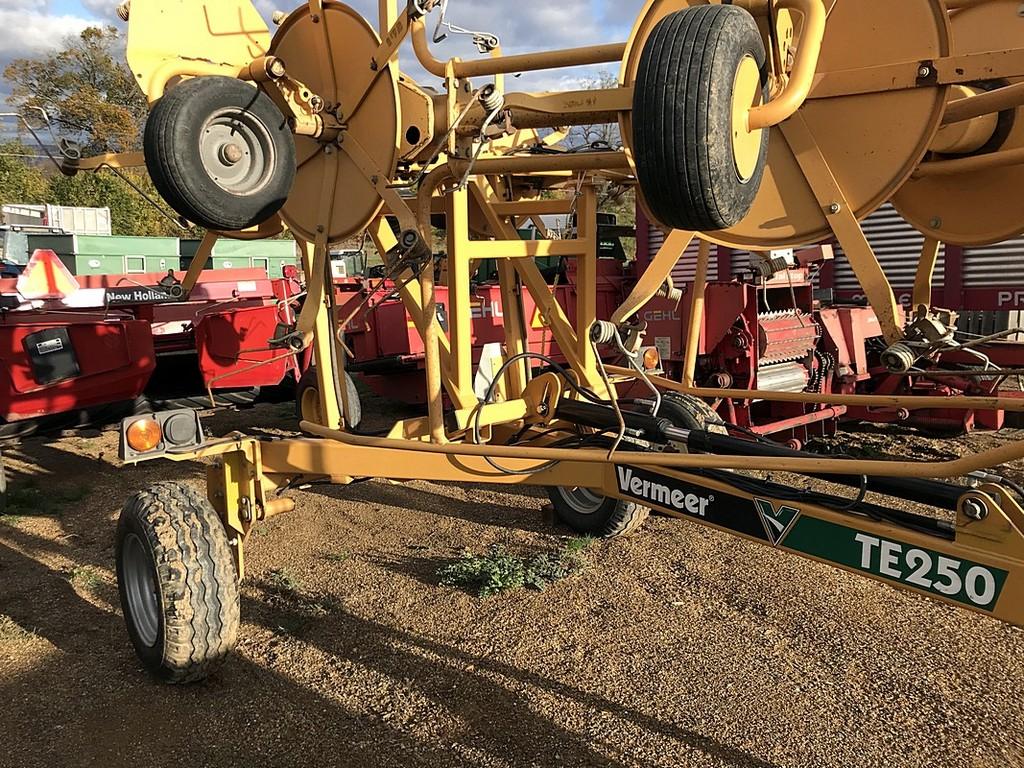 Veremeer TE250 Tedder