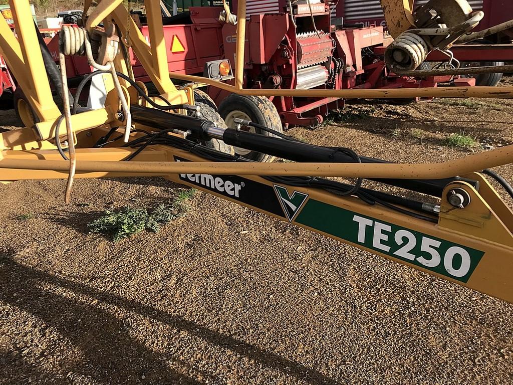 Veremeer TE250 Tedder