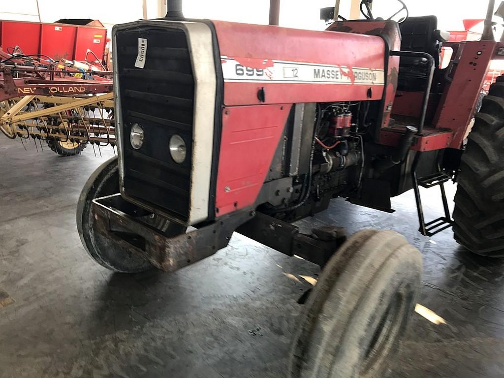 Massey Ferguson 699 Tractor