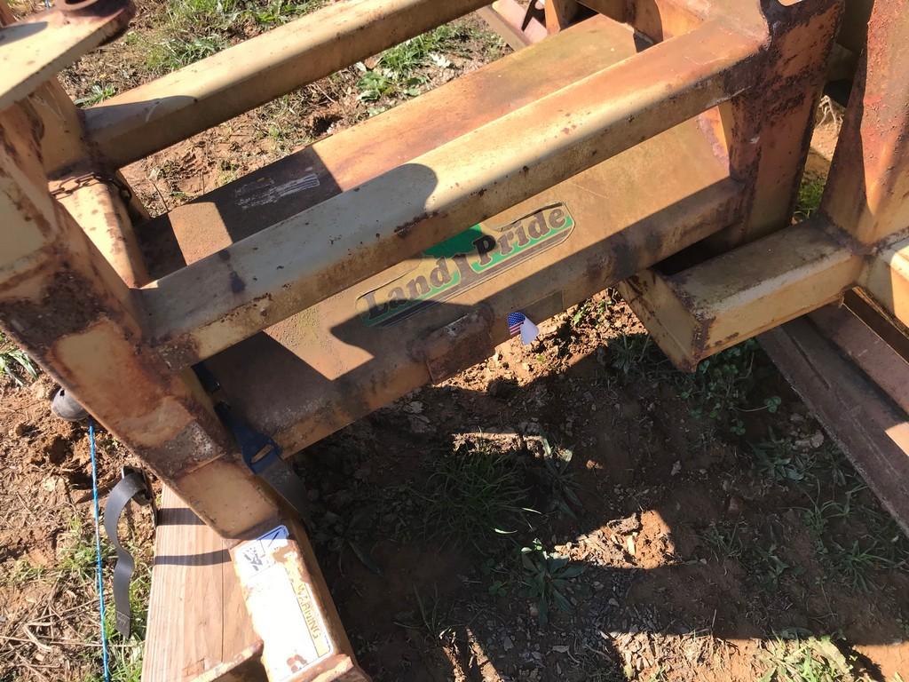 Land Pride PR2572 Rotary Rake