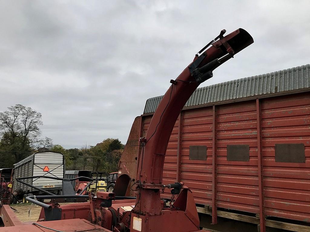 Case IH 8720 Forage Harvester