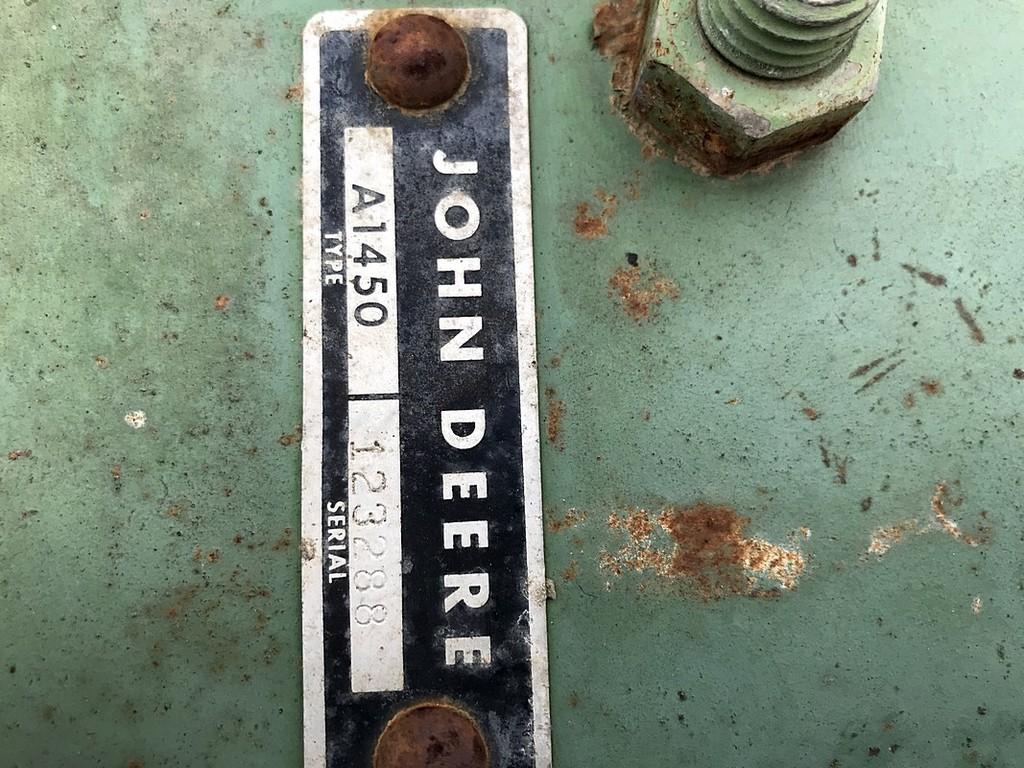 John Deere 1450 Plow