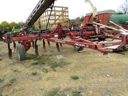 Morris CP712 Magnum II Chisel Plow
