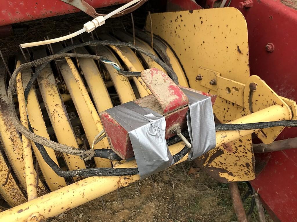 New Holland 316 Hayliner Small Square Baler