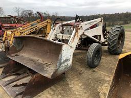 International 504 Loader Tractor