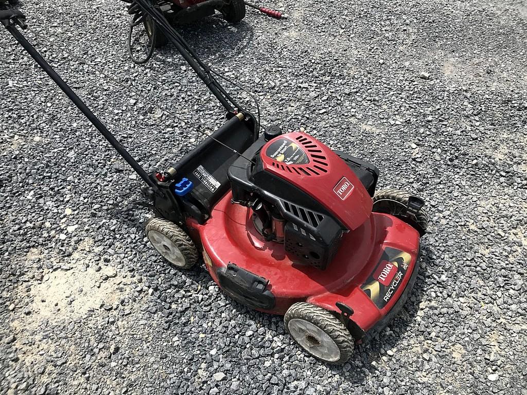 Toro Recycler Personal Pace Walkbehind Mower