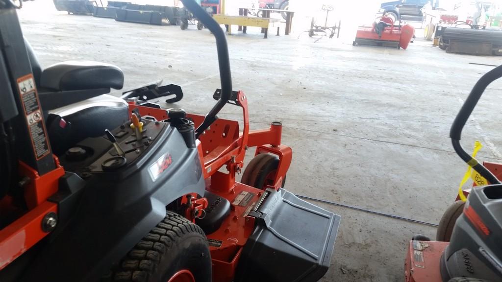 2017 Kubota Z724 Zero Turn