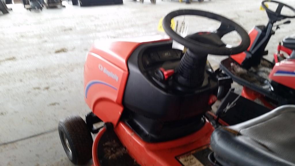 Simplicity Broadmoor Lawn Tractor