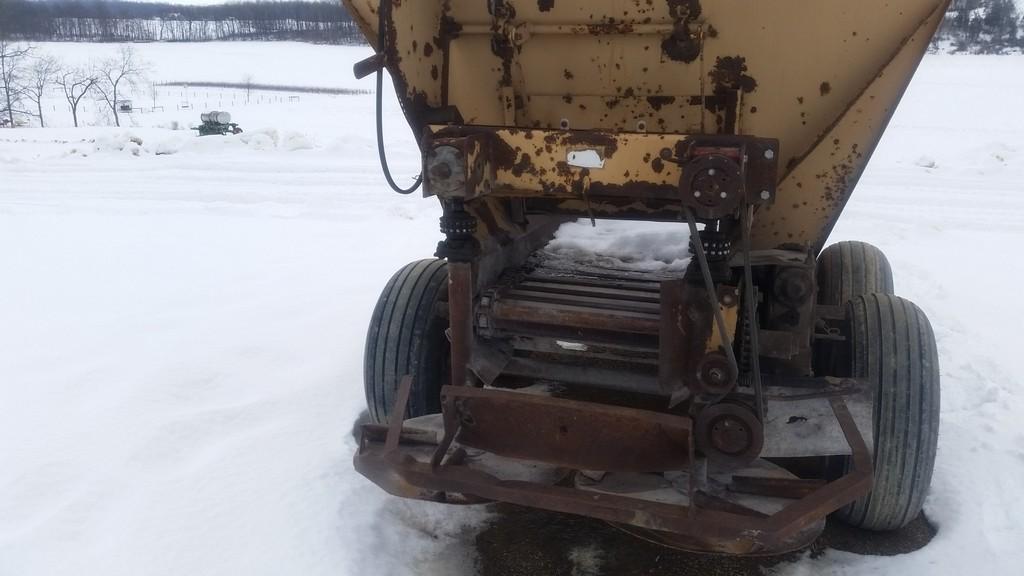 Stoltzfus TV20H5 Lime Spreader
