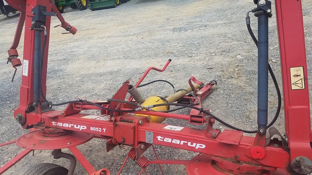 Taar-up 8052T Tedder