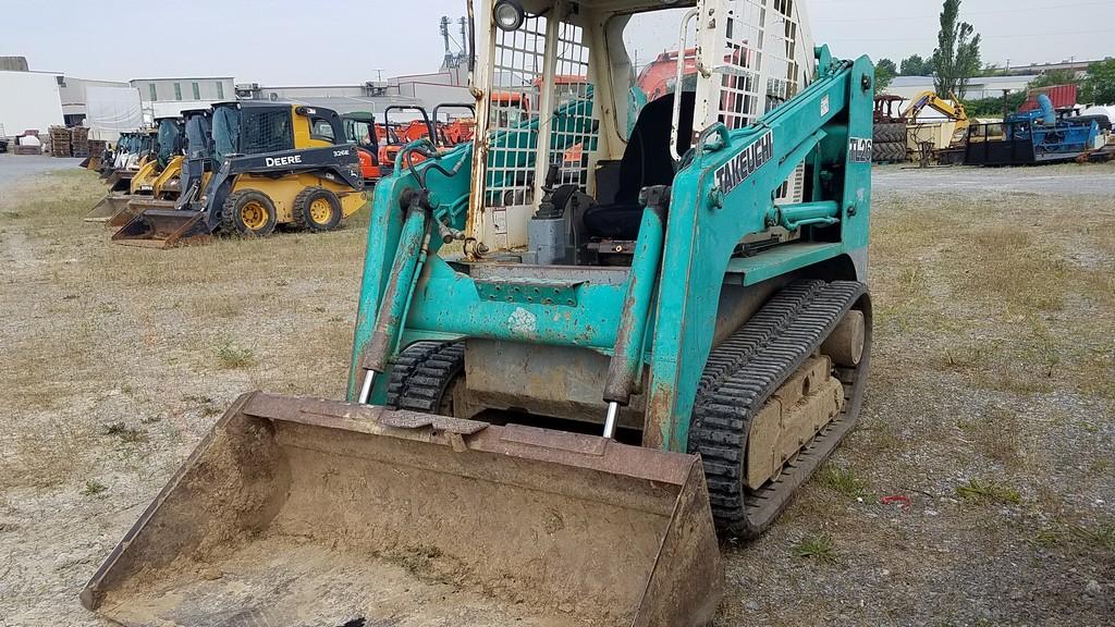 Takeuchi TL26-2 Track Skid Steer