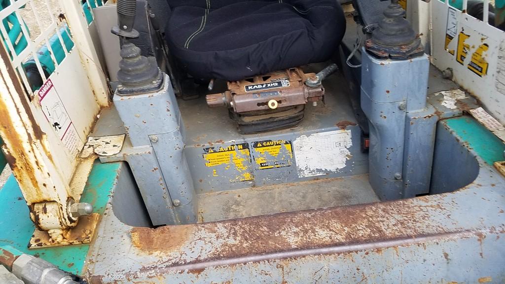 Takeuchi TL26-2 Track Skid Steer