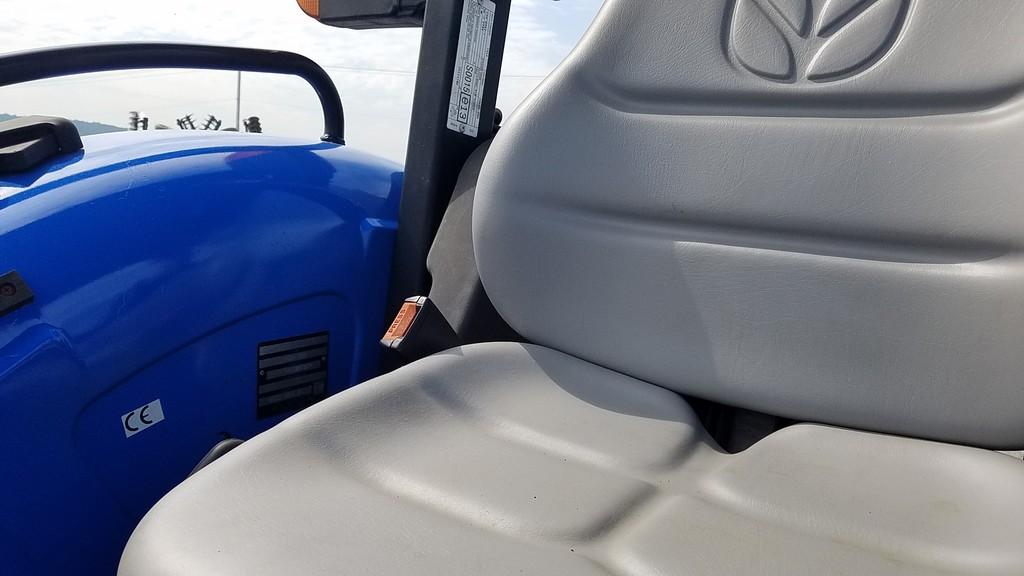 New Holland TN60A Tractor