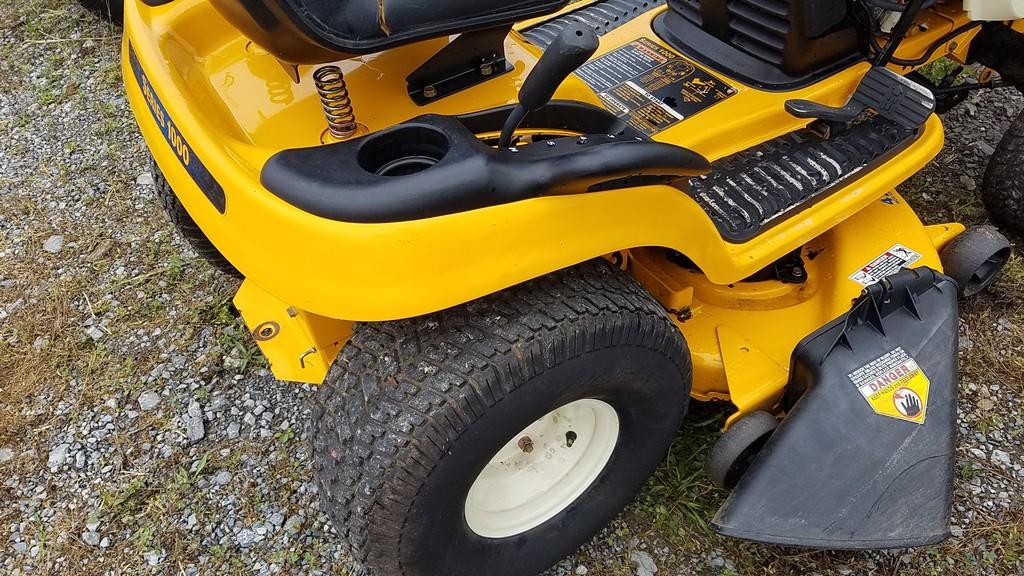 Cub Cadet LT1018 Riding Tractor