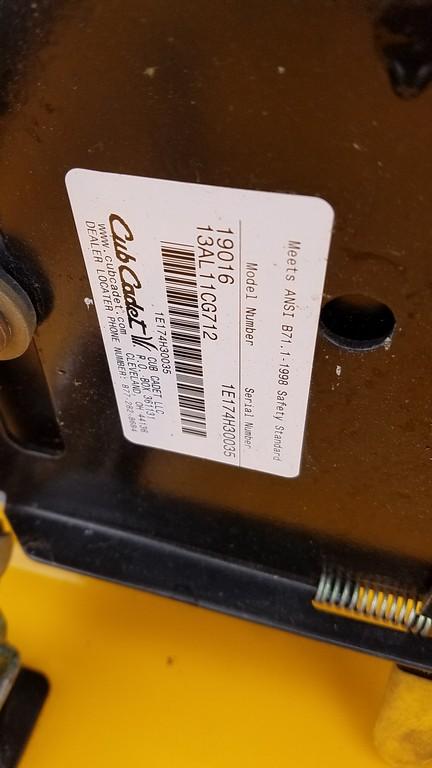 Cub Cadet LT1018 Riding Tractor