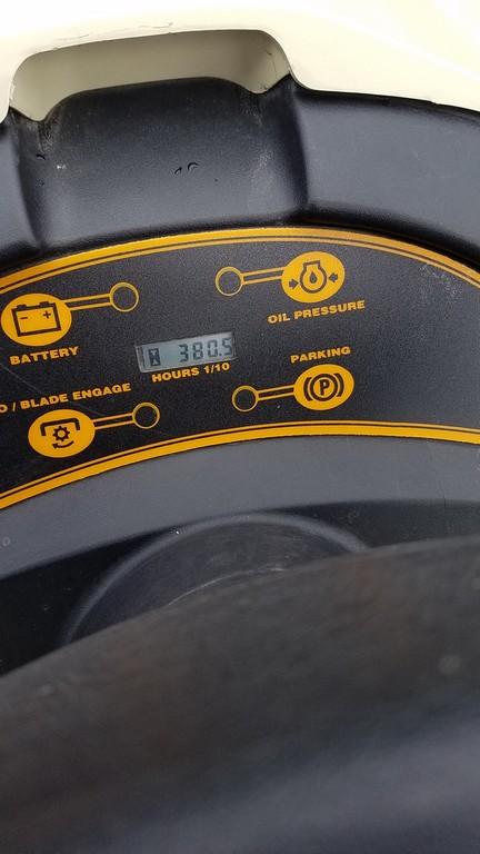 Cub Cadet LT1018 Riding Tractor