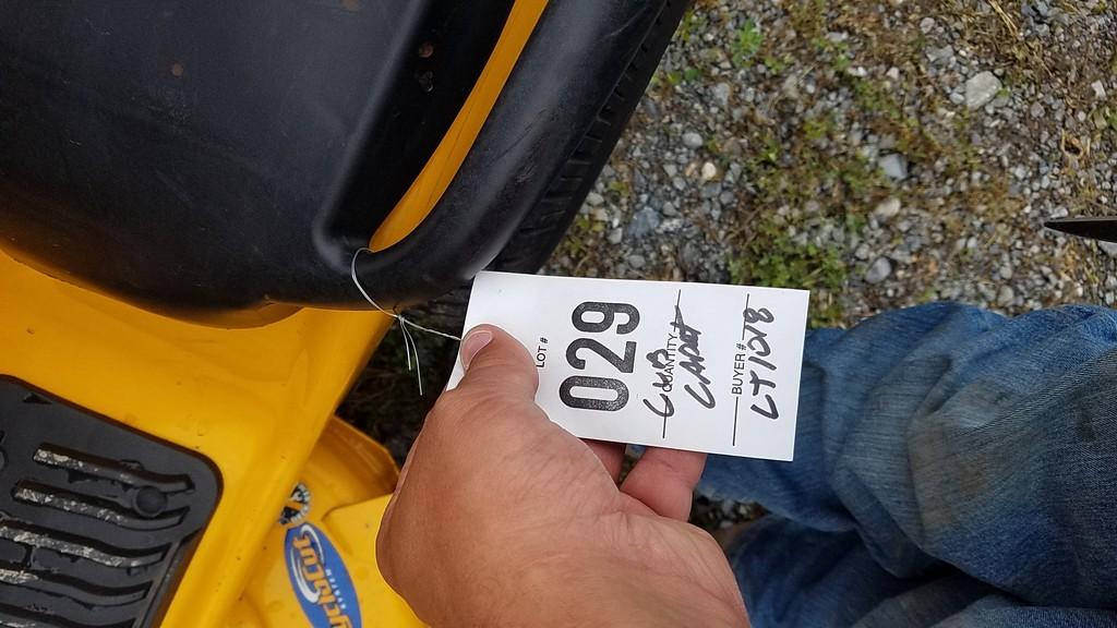Cub Cadet LT1018 Riding Tractor