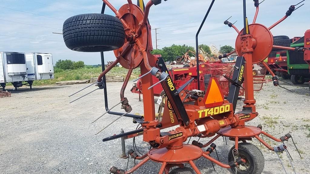 Pequea TT4000 Tedder
