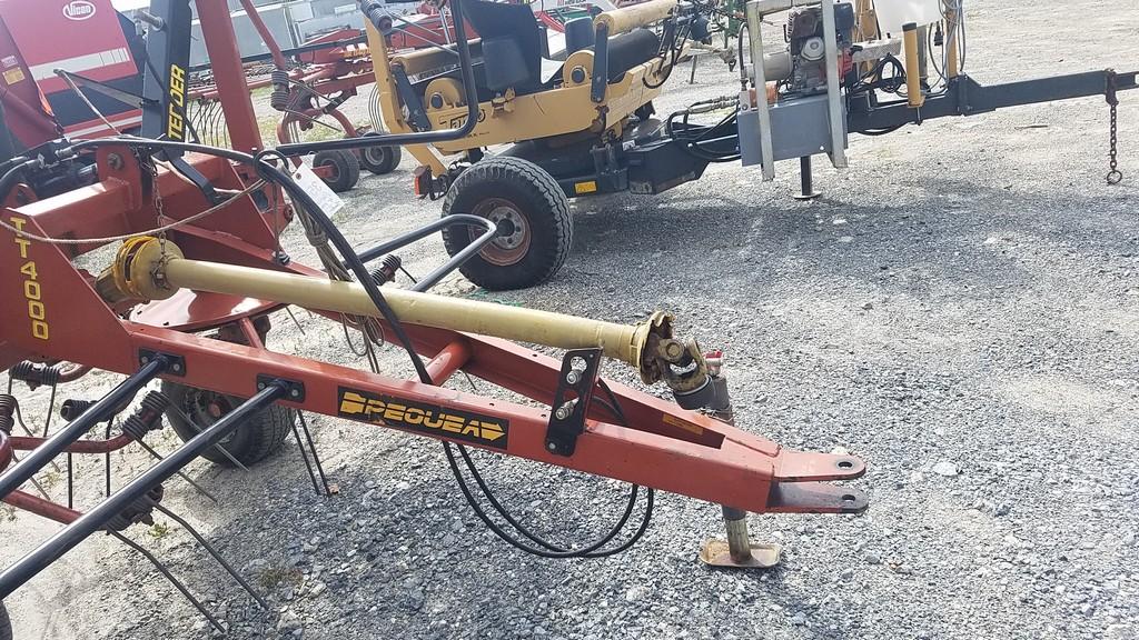 Pequea TT4000 Tedder