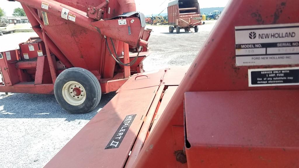 New Holland 790 Forage Harvester