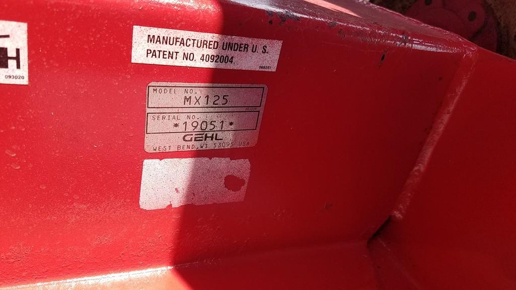 Gehl  125 Grinder Mixer