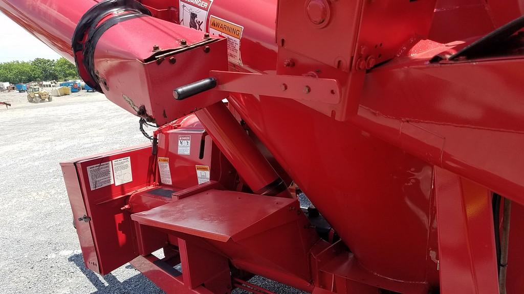 Gehl  125 Grinder Mixer