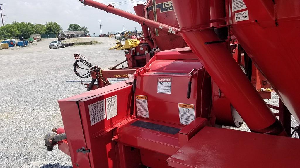 Gehl  125 Grinder Mixer