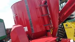 Gehl  125 Grinder Mixer